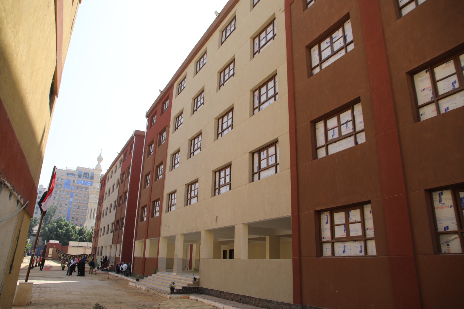 مدرسة يوسف الصديق التجريبية حدائق الاهرام