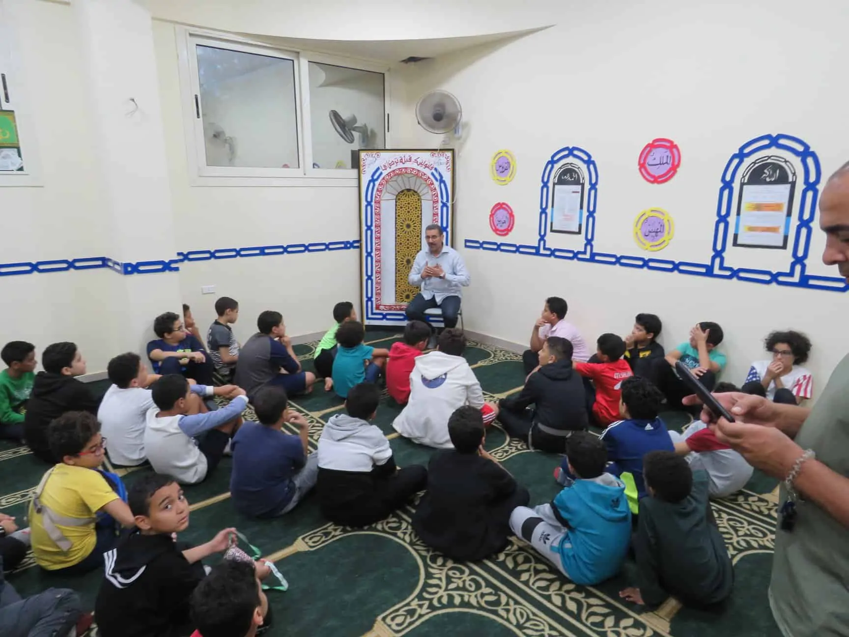 حلقات القرآن في مدرسة رواد المستقبل للغات